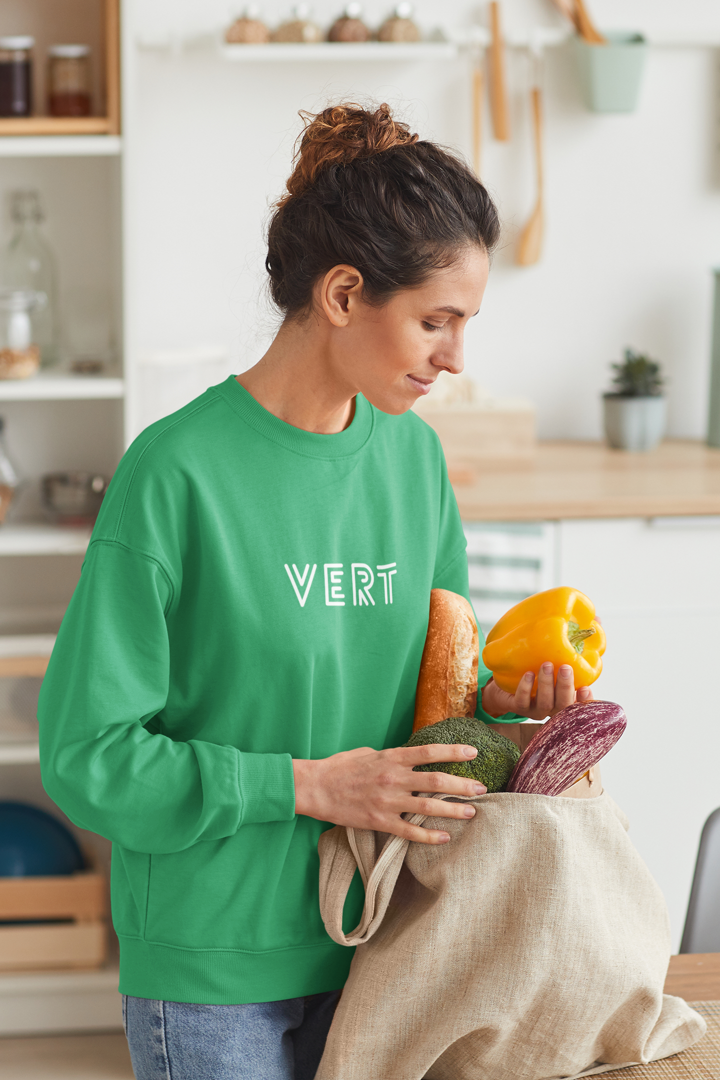 UNISEX Green Sweatshirt – Effortless French-Inspired Style